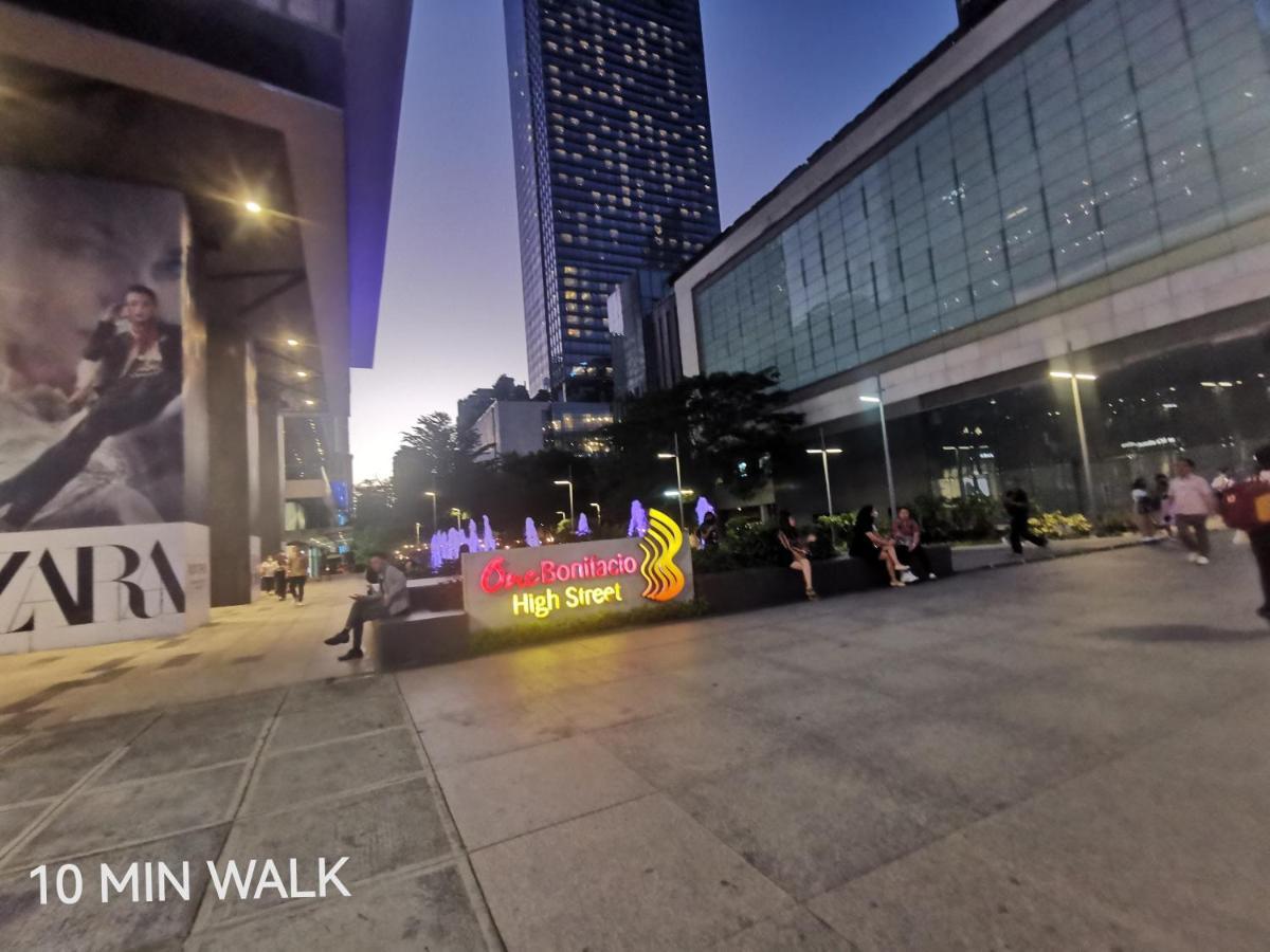 Caleze Avant At The Bgc Apartment Manila