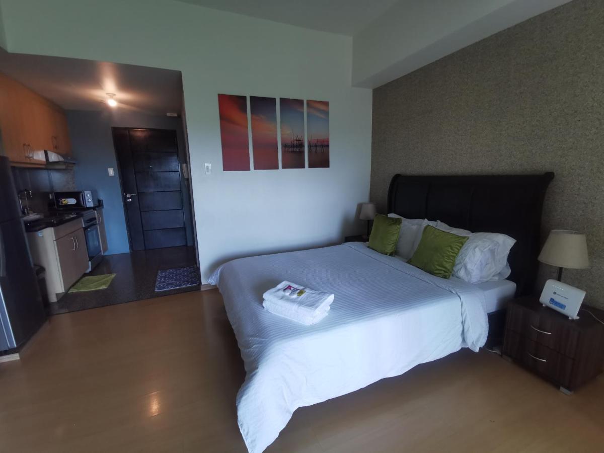 Caleze Avant At The Bgc Apartment Manila
