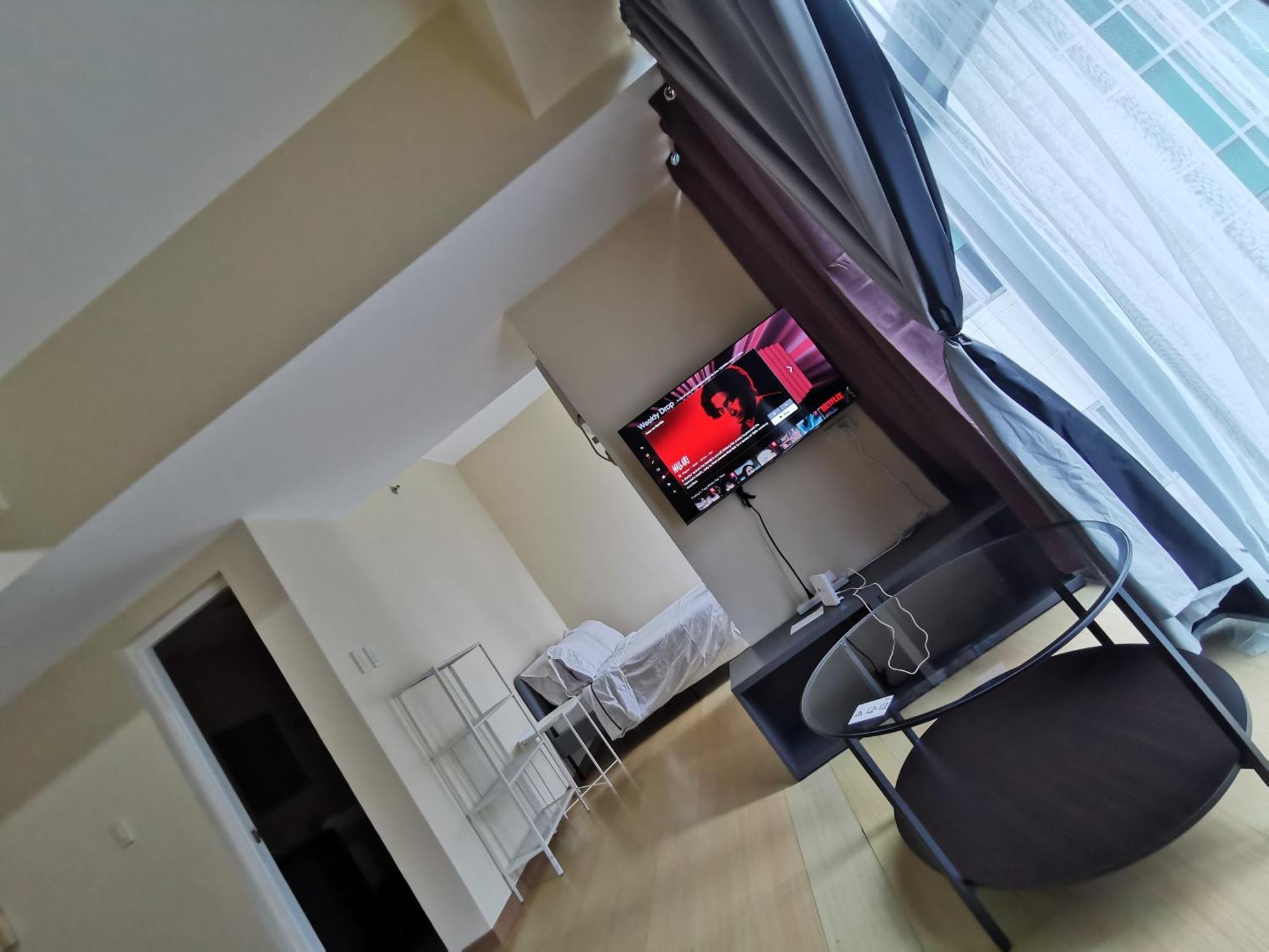 Caleze Avant At The Bgc Apartment